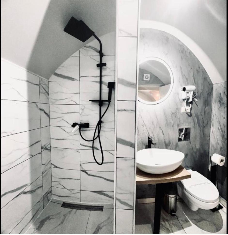 Stay Inn Central Brasov Apartments Eksteriør bilde